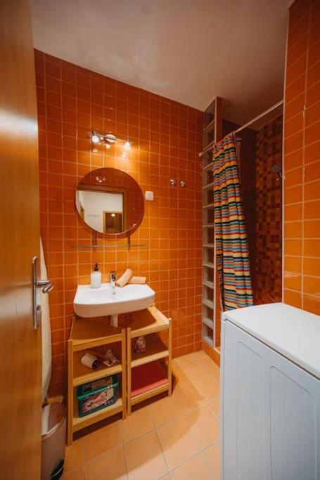 Orangehomes One Bedroom Art Apartment บูดาเปสต์ ภายนอก รูปภาพ